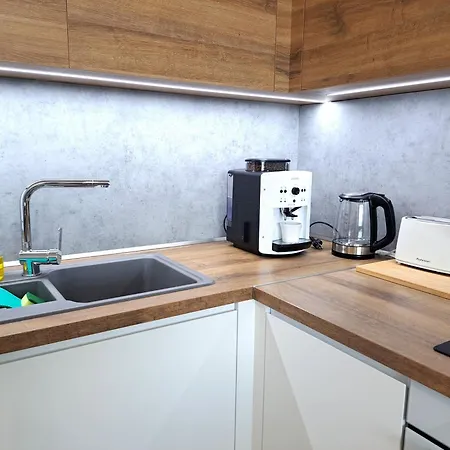 Apartment Prestigious Sky Park - View - Traveller Awards 2024 Pressburg