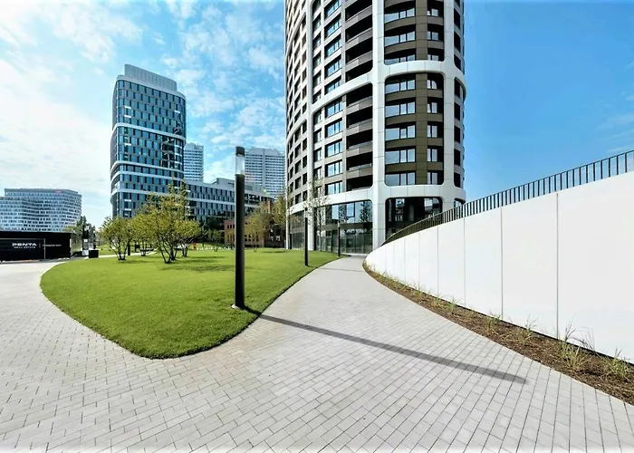 Prestigious Sky Park - View - Traveller Awards 2024 브라티슬라바