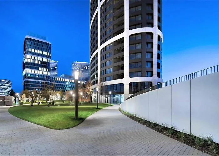 Prestigious Sky Park - View - Traveller Awards 2024 * 브라티슬라바