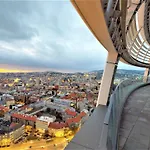 Prestigious Sky Park - View - Traveller Awards 2024 公寓 布拉迪斯拉发