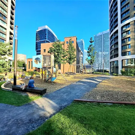 Prestigious Sky Park - View - Traveller Awards 2024 Daire Bratislava